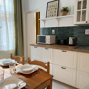 Apartman Large In, Budapest