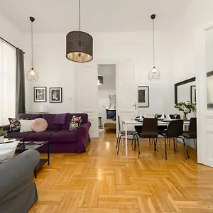 Apartment Black & White, Budapest